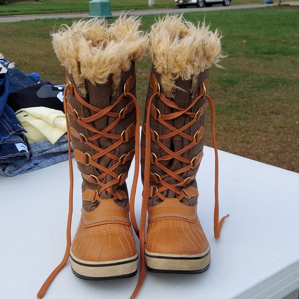 Sorel Joan of Arc waterproof winter Boots